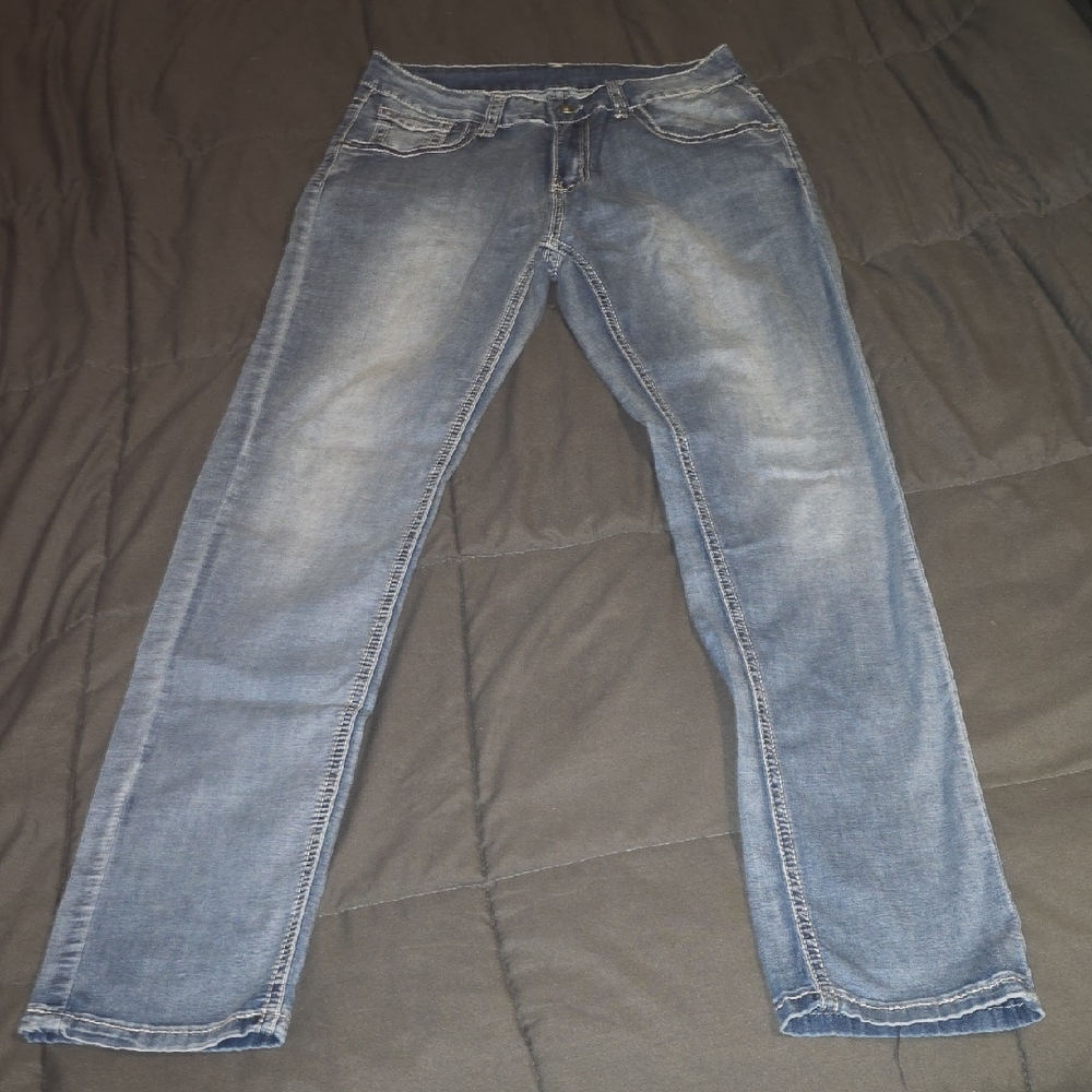 Stylish Denim Women's Straight Leg Jeans